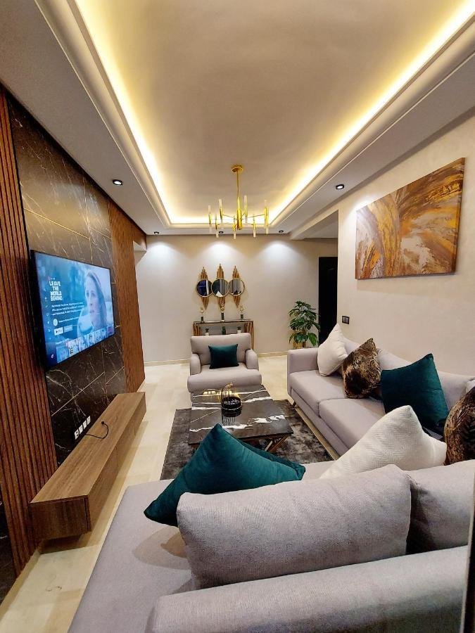 Modern Apartment Opposite The Hassan2 Mosque, Very Well Equipped And Stylish, 85 M2 With Gym And Direct Sea View With Underground Garage , Prohibits Unmarried Couples Of Arab Origin Kazablanka Dış mekan fotoğraf