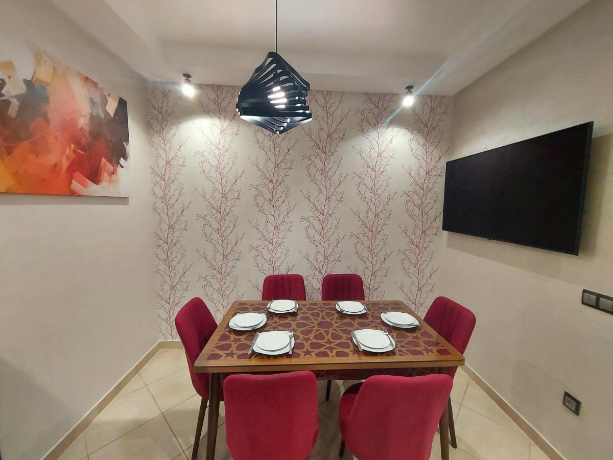 Modern Apartment Opposite The Hassan2 Mosque, Very Well Equipped And Stylish, 85 M2 With Gym And Direct Sea View With Underground Garage , Prohibits Unmarried Couples Of Arab Origin Kazablanka Dış mekan fotoğraf