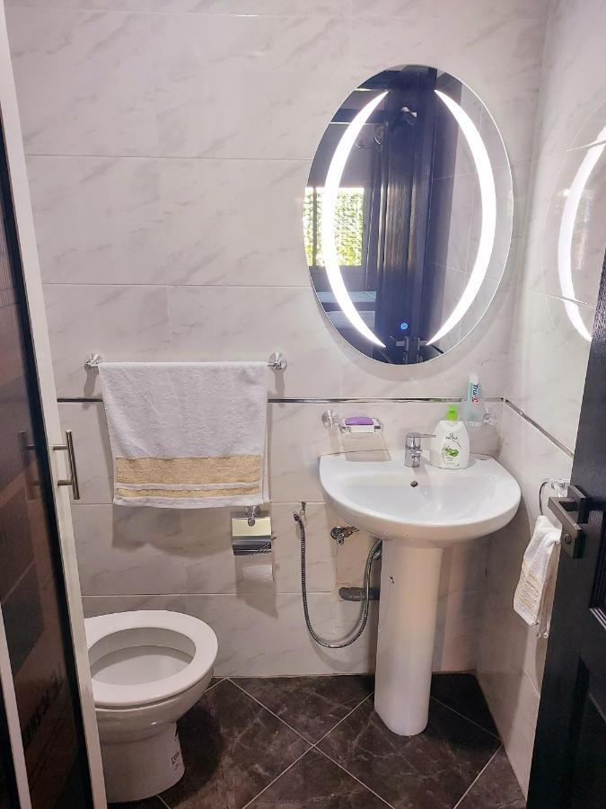 Modern Apartment Opposite The Hassan2 Mosque, Very Well Equipped And Stylish, 85 M2 With Gym And Direct Sea View With Underground Garage , Prohibits Unmarried Couples Of Arab Origin Kazablanka Dış mekan fotoğraf