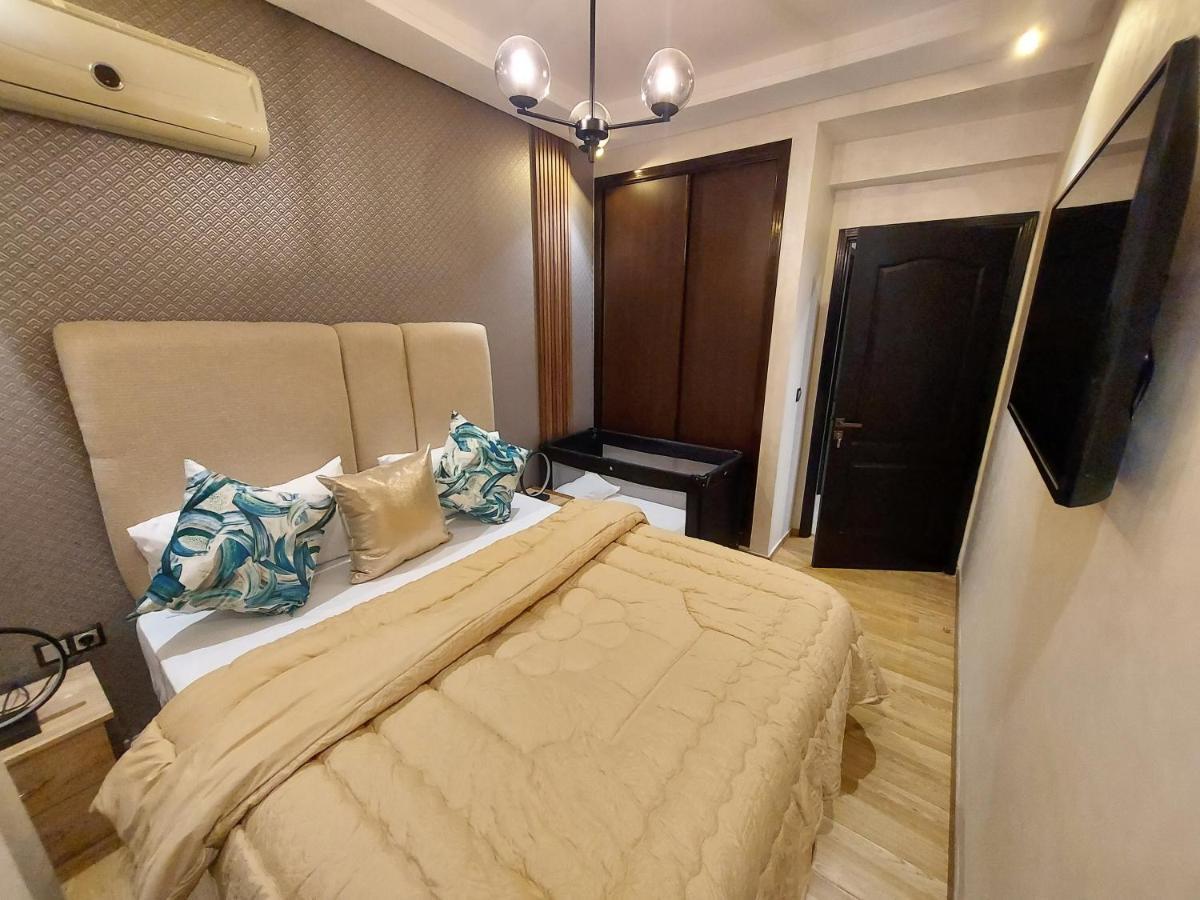 Modern Apartment Opposite The Hassan2 Mosque, Very Well Equipped And Stylish, 85 M2 With Gym And Direct Sea View With Underground Garage , Prohibits Unmarried Couples Of Arab Origin Kazablanka Dış mekan fotoğraf