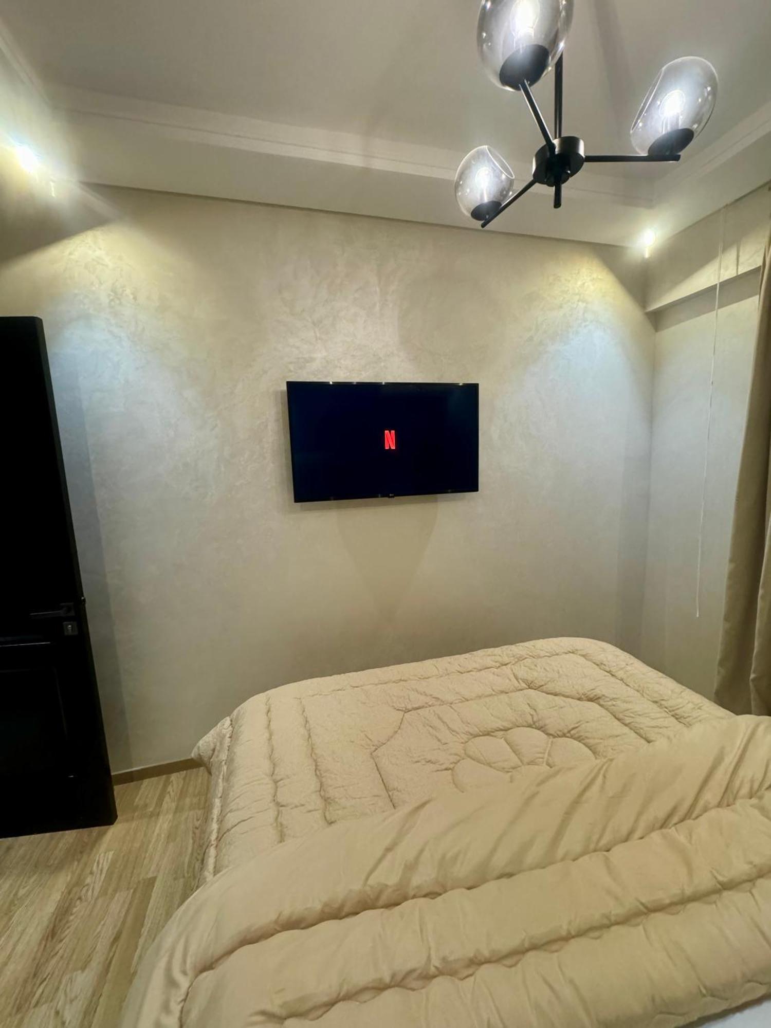 Modern Apartment Opposite The Hassan2 Mosque, Very Well Equipped And Stylish, 85 M2 With Gym And Direct Sea View With Underground Garage , Prohibits Unmarried Couples Of Arab Origin Kazablanka Dış mekan fotoğraf