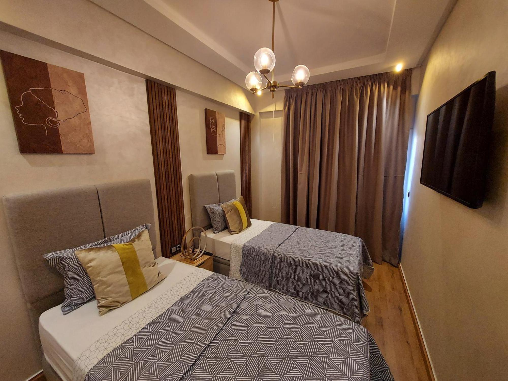 Modern Apartment Opposite The Hassan2 Mosque, Very Well Equipped And Stylish, 85 M2 With Gym And Direct Sea View With Underground Garage , Prohibits Unmarried Couples Of Arab Origin Kazablanka Dış mekan fotoğraf