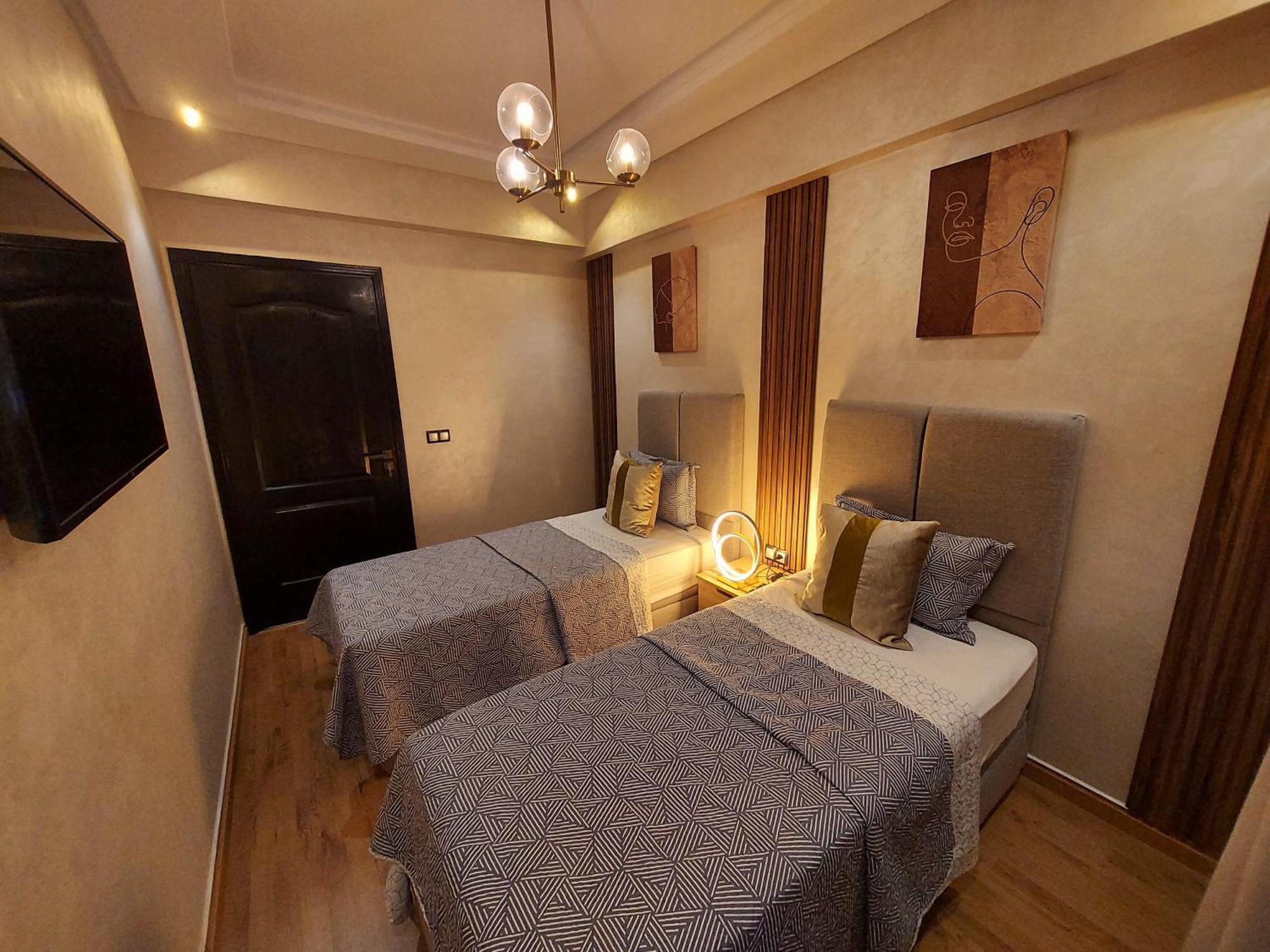 Modern Apartment Opposite The Hassan2 Mosque, Very Well Equipped And Stylish, 85 M2 With Gym And Direct Sea View With Underground Garage , Prohibits Unmarried Couples Of Arab Origin Kazablanka Dış mekan fotoğraf